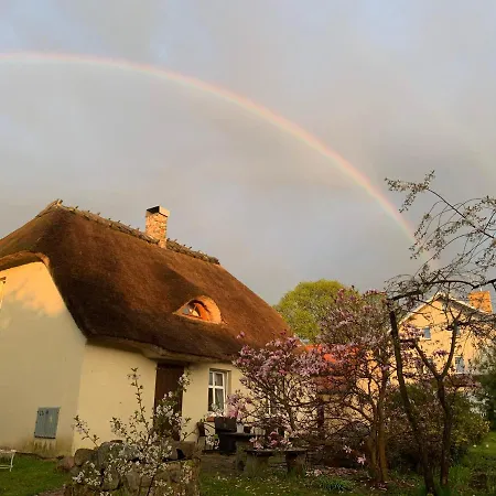 Oaza Pod Strzecha Klimatyczny Dom Z 3 Sypialniami Na Wylacznosc Z Kominkiem I Duzym Ogrodem Ustronie Morskie Exteriér fotografie
